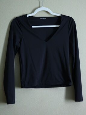 Old Navy Modern Vee Black Long Sleeve Fitted Top Small